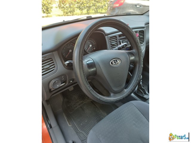 Се продава Kia Rio 1.4 бензин + плин, Sedan, 2007 