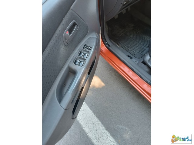Се продава Kia Rio 1.4 бензин + плин, Sedan, 2007 