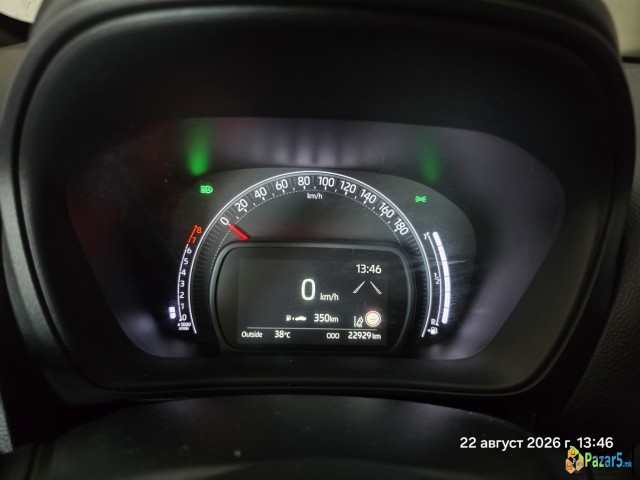 Продавам Toyota Aygo X (2023) • Како од салон