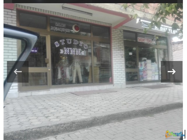 Se Prodava Kukja Vo Centarot Na Gradot