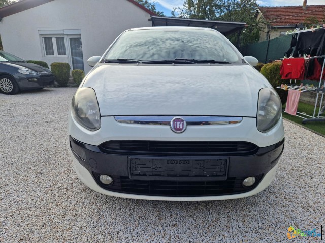 Grande Punto Evo 1.4 57kw/78ks 1boja Klima 12/2011