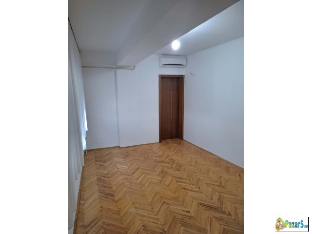Se Izdava Dvosoben Stan Pod Kirija