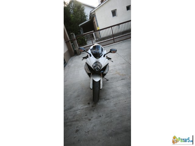 Suzuki K8 1000