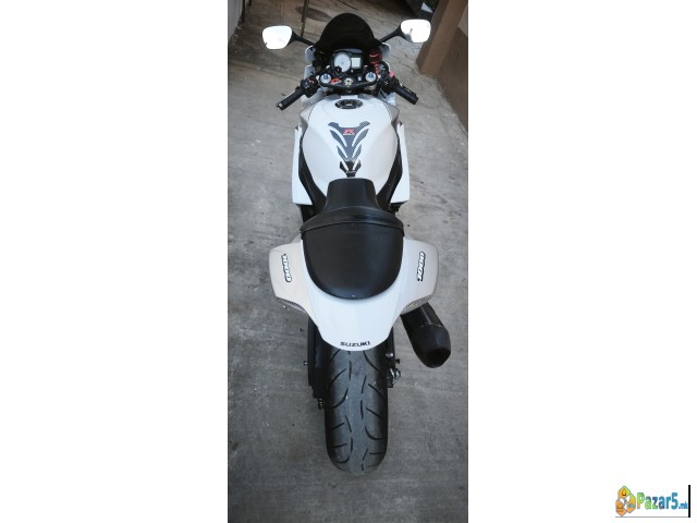 Suzuki K8 1000