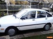 Kia Avela 2000 God