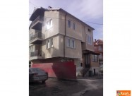 Prodavam Kuka Vo Centarot Na Struga