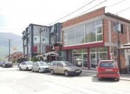 Se Prodavaat Lokali: Prizemje 66 M2 I Prv Sprat 70