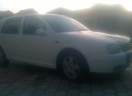 Golf 4   110ks