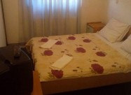 Struga-izdavanje Na Hotelsko Uredeni Sobi Vo Strog