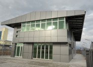 Se Izdava Nov Deloven Objekt Vo Lisice 915m2