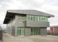 Se Izdava Nov Deloven Objekt Vo Lisice 915m2