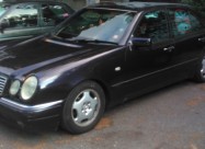 Prodavam Mercedes E 220
