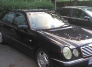 Prodavam Mercedes E 220