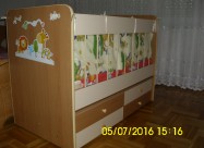 Detsko Krevece I Stolce Za Rucanje