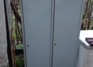 Метален плакар