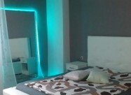 Se Izdava Komplet Namesten Stan Vo Centar