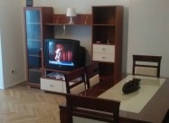 Se Izdava Komplet Namesten Stan Vo Centar
