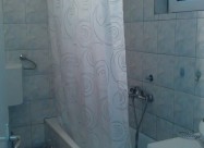 Se Izdava Komplet Namesten Stan Vo Centar
