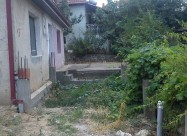 Se Prodava Kuka Vo Radovis
