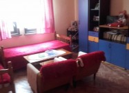 ИТНО ПРОДАВАМ КУЌА СО ДУЌАН НА ОДЛИЧНА ЛОКАЦИЈА!