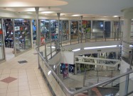 Se Prordava Trgovskiot Cenatr Coma Mol Struga