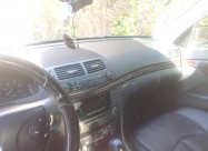 Mercedes E200