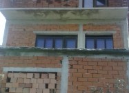 Se Prodava Kuka Vo Selo Karbunica