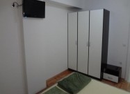 Se Iznajmuva Trosoben Stan Vo Debar Maalo