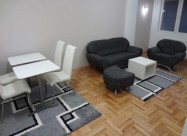 Se Iznajmuva Trosoben Stan Vo Debar Maalo