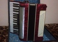 Prodavam Harmonika Odlicna.povolono!!!