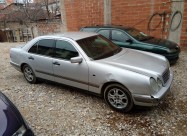 Dobro ZaÇuvan Mercedes E220 D