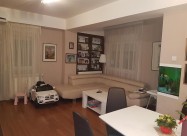 Se Izdava Trosoben Stan Vo Taftalidze 2
