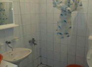 Izdavam Namesten Stan Kaj Zeleznicka