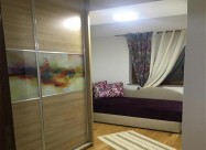 Se Iznajmuva Trosoben Stan Vo Karposh 3