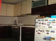 СЕ ИЗДАВА ДВОСОБЕН СТАН ВО КАПИШТЕЦ