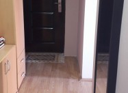 Се продава комплетно реновиран стан во Аеродром