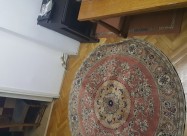 Prodavam Okruglo Tepih Odlicno Socuvan I Cist 