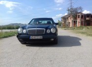 Mercedes E 220 D