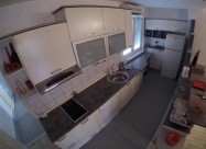 СЕ ИЗДАВА ЧЕТВОРОСОБЕН СТАН ВО ЦЕНТАР