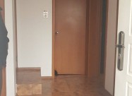 КУЌА ВО СТАКЛАРА 