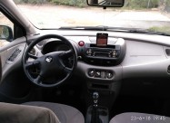 Nissan Almera Tino 