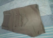 Maslinesti Kratki Pantalonki