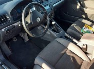 Se Prodava Golf-5 Vo Odlicna Sostojba Pali Vozi Ce