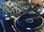 Available Yamaha Tyros 5, Pioneer Dj Cdj 2000, Kor