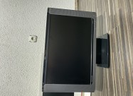 Монитори и тастатури