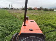 ПРОДАВАМ НИВА - ПЛАЦ { ЗЕМЈОДЕЛСКИ } OД 1096 м2 