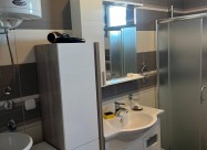 Modern Apartment – Central Location With Quiet Sur